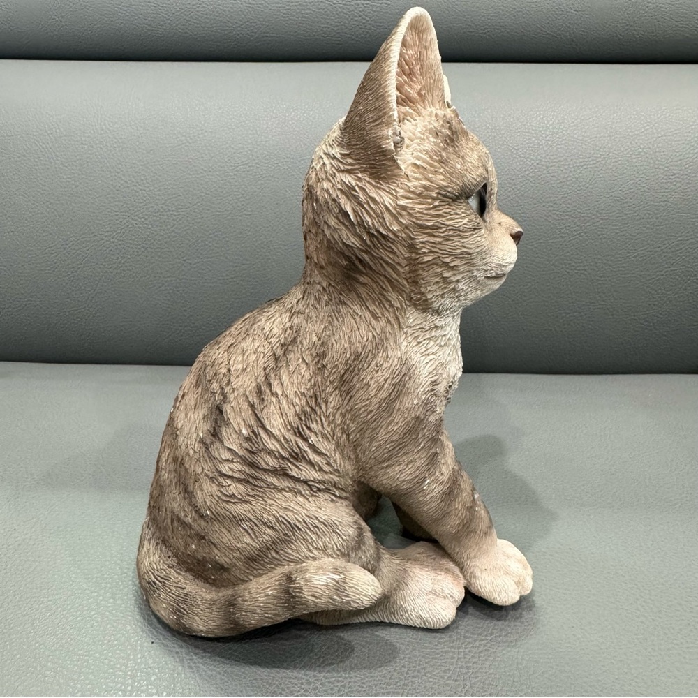 Kitten Assortment 7.75 Statue Border Concepts Inc. Cat Figurine - Picture 3 of 8